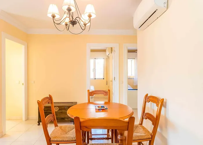 Centrico Apartamento Con Terraza En La Playa