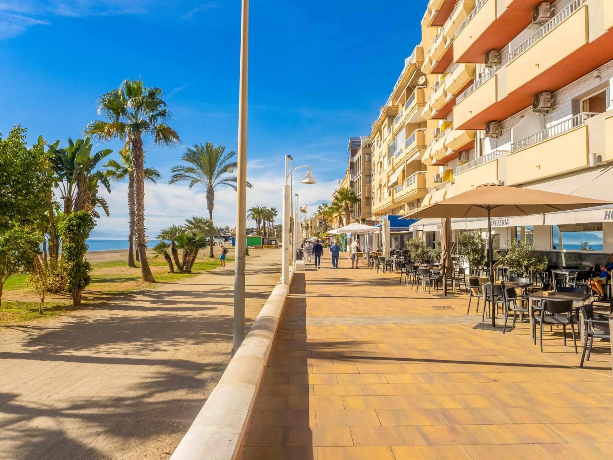 Centrico Con Terraza En La Playa Apartment Rincon de la Victoria